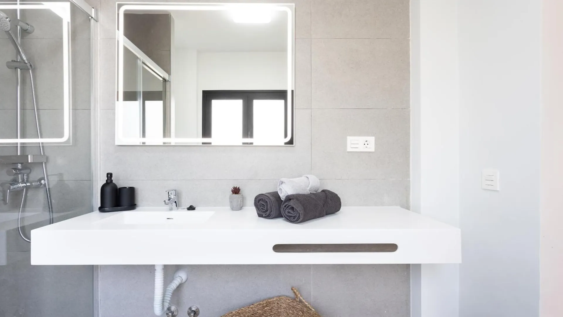 לוס סילוס Villa De 4 Dormitorios, Con Vista Mar - Casa Maravilla ספרד