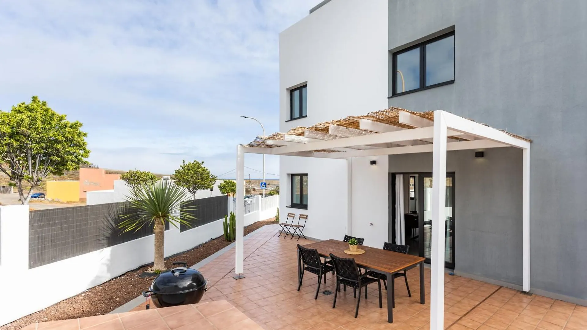 Villa De 4 Dormitorios, Con Vista Mar - Casa Maravilla Los Silos