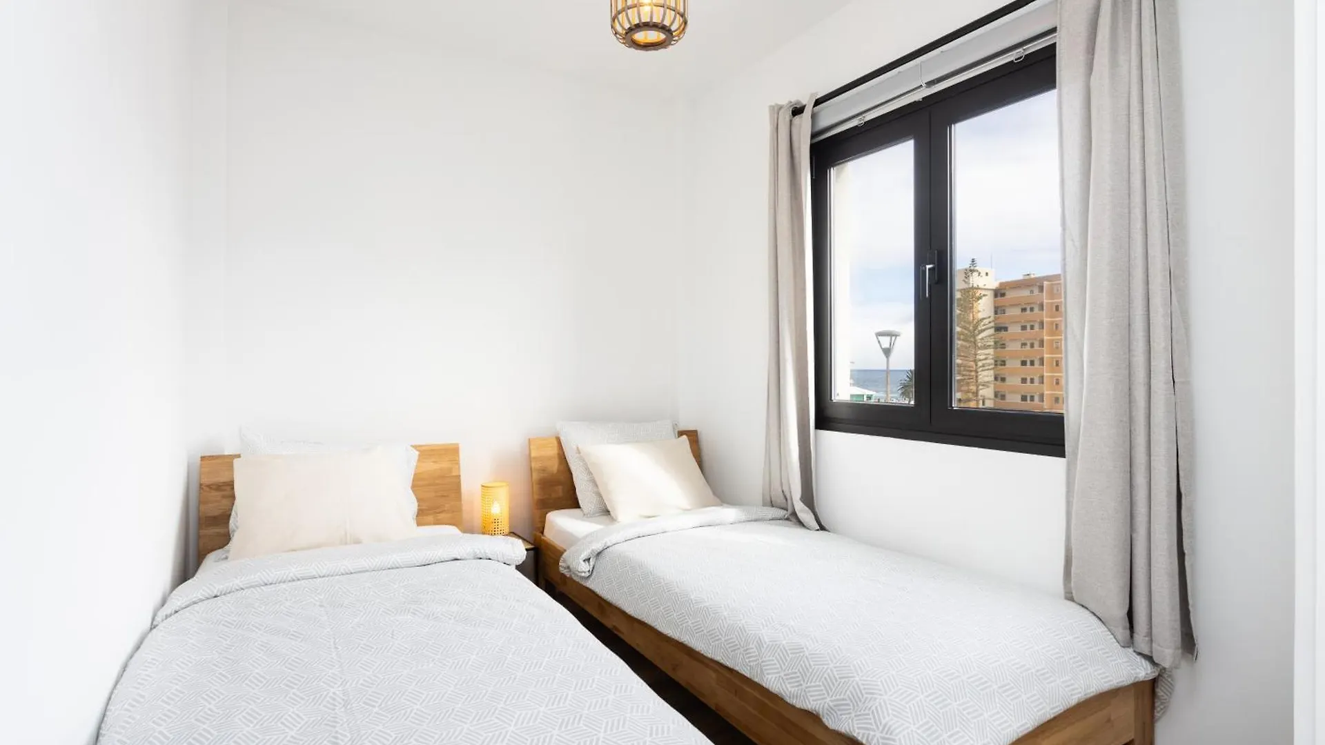 Villa De 4 Dormitorios, Con Vista Mar - Casa Maravilla Los Silos 0*,  Španělsko