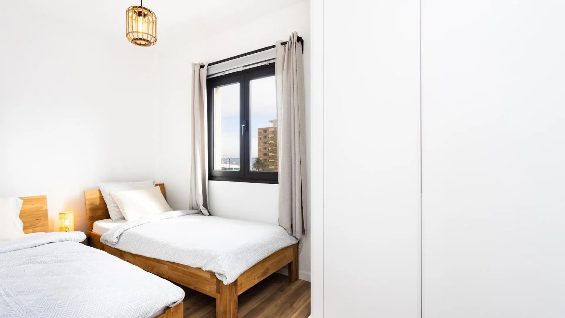 Villa De 4 Dormitorios, Con Vista Mar - Casa Maravilla Los Silos